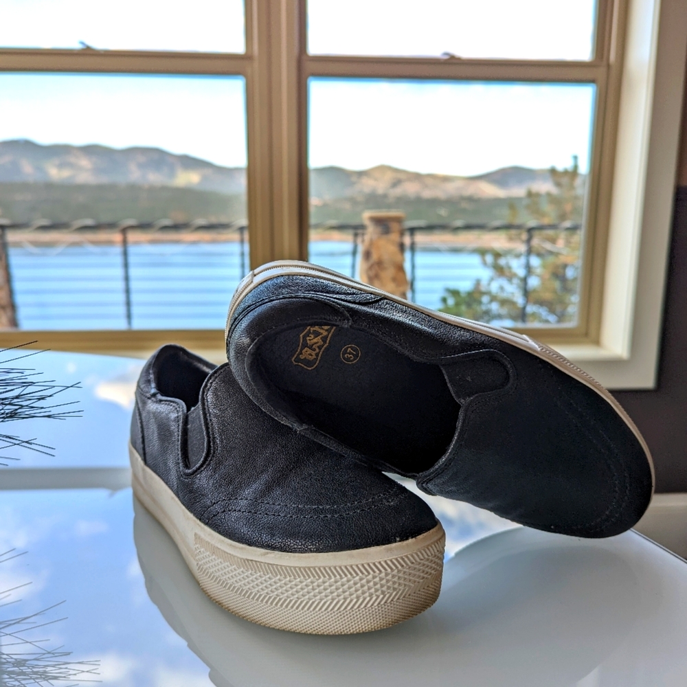 Ash platform black leather sneakers